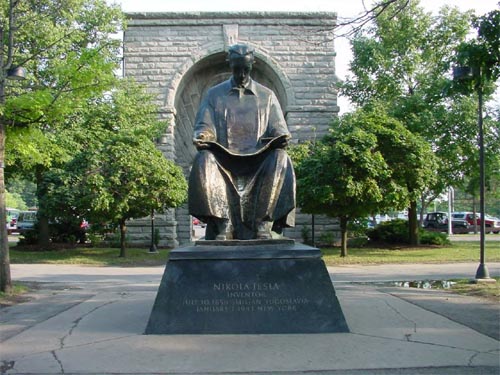 Tesla Monument at Goat Island